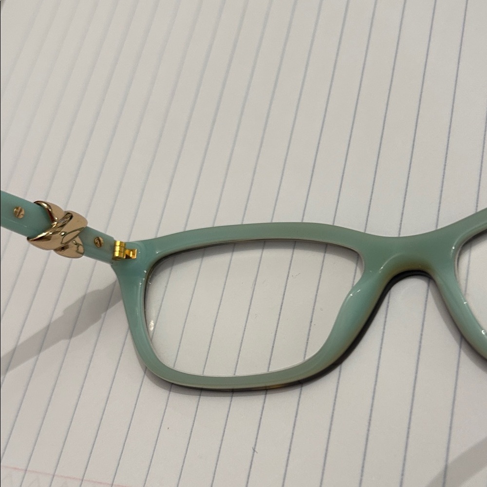 Tiffany & Co +2.00 readers. Stylish Black and Blue readers. Excellent condition - Picture 8 of 9